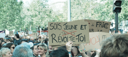 Avec la répression policière, la répression disciplinaire !
